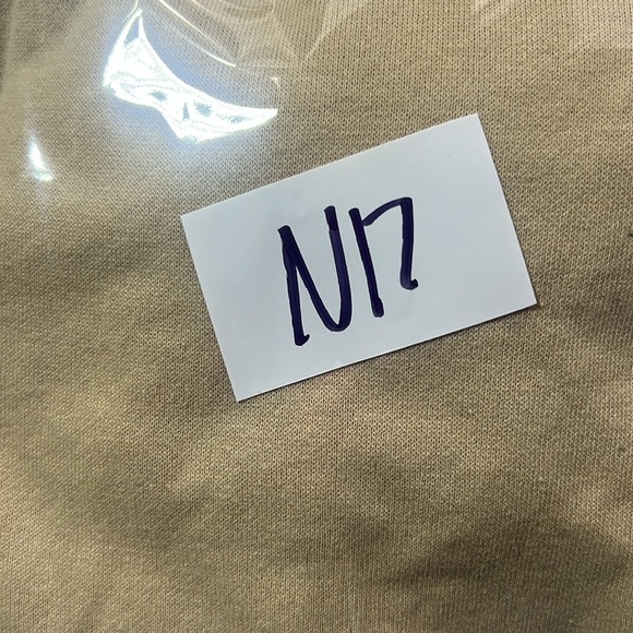 Divided cropped crew neck sweatshirt size xs - Picture 7 of 7